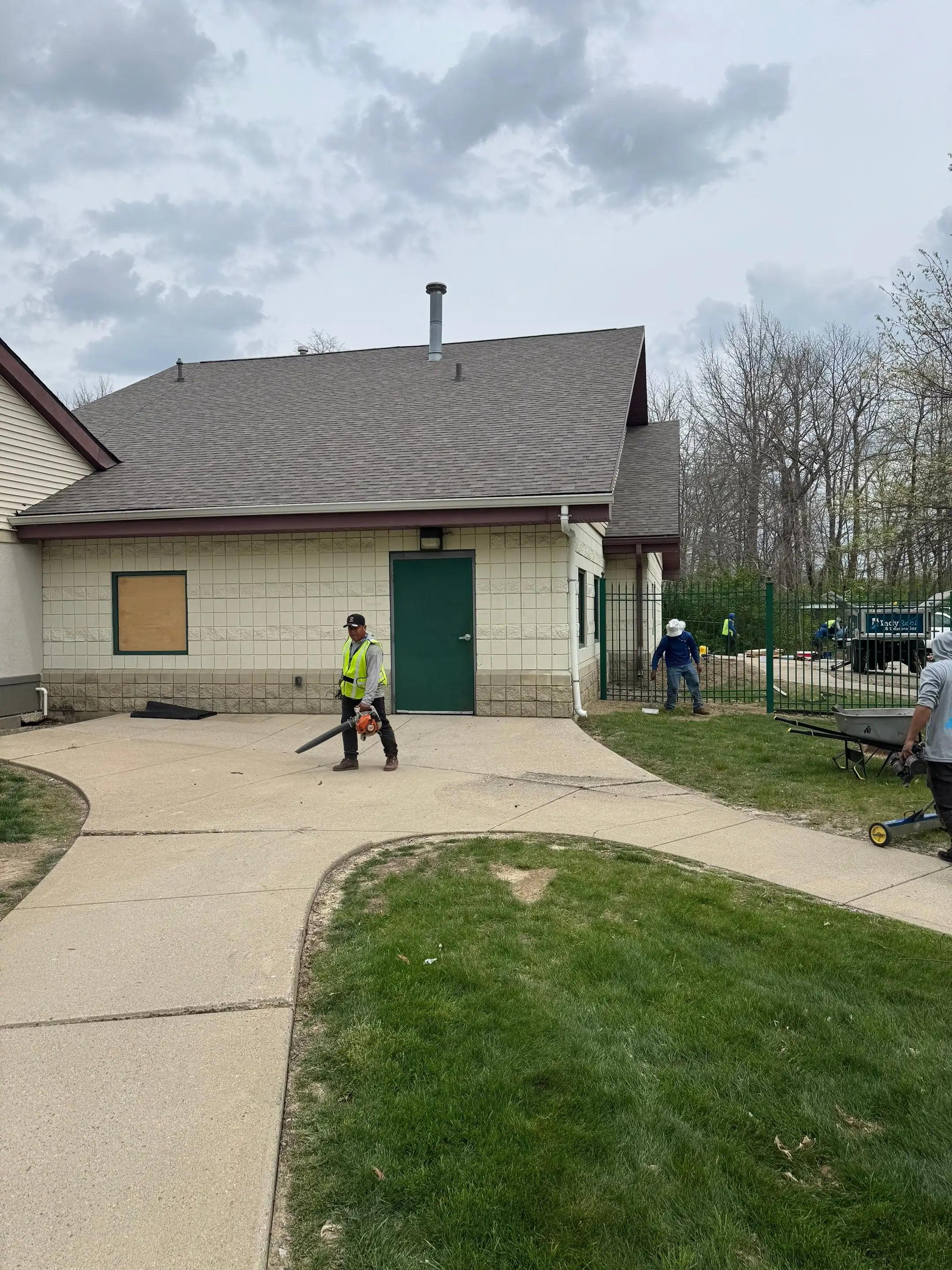 How Much Does TPO Roofing Cost in Spencer? Materials and Installation